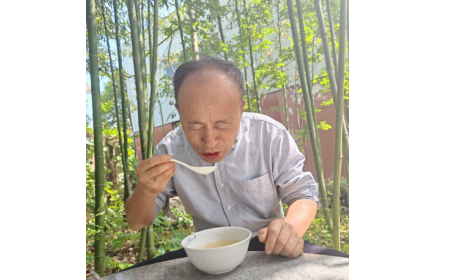 2025 健康飲食趨勢：天然食材成主流，隨州葛根粉走進老年人餐桌